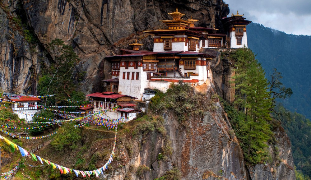 Bhutan Tour Package - Explore Thimphu Paro Punakha